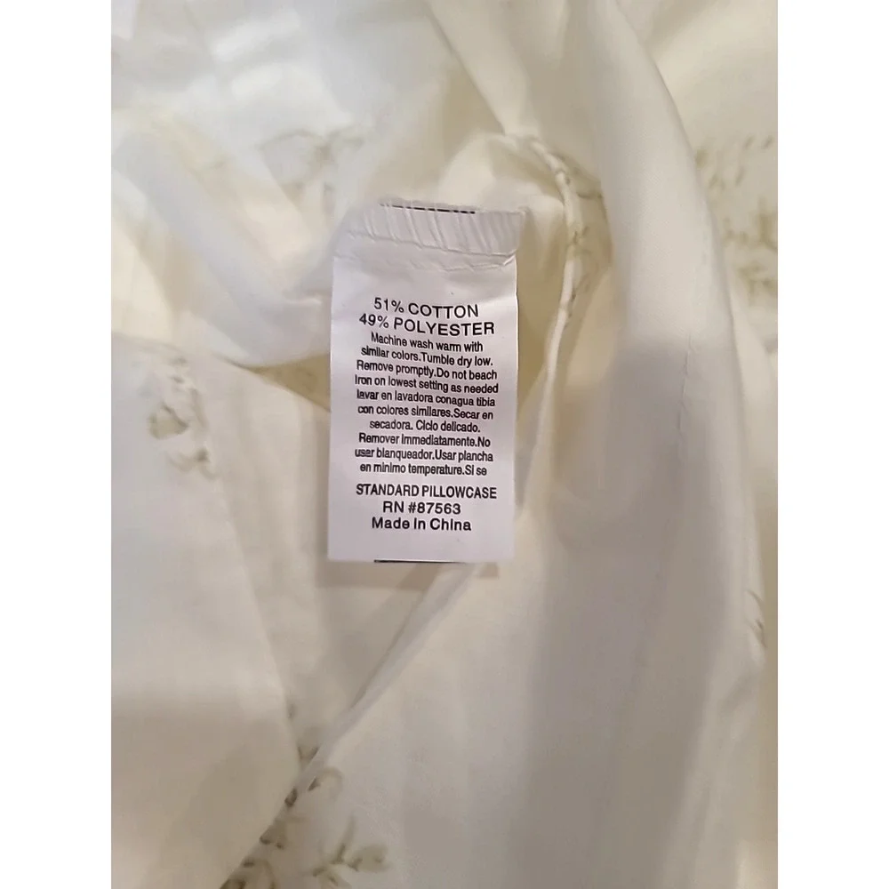 Vtg Cottage Core‎ Full Size Floral Ruffled Bedspread w/Ivory Flower Sheet Set